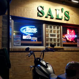 Sal's Lounge